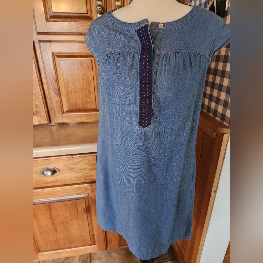 Vineyard Vines Blue Moon Embroidered Chambray Shirt Dress Size 4